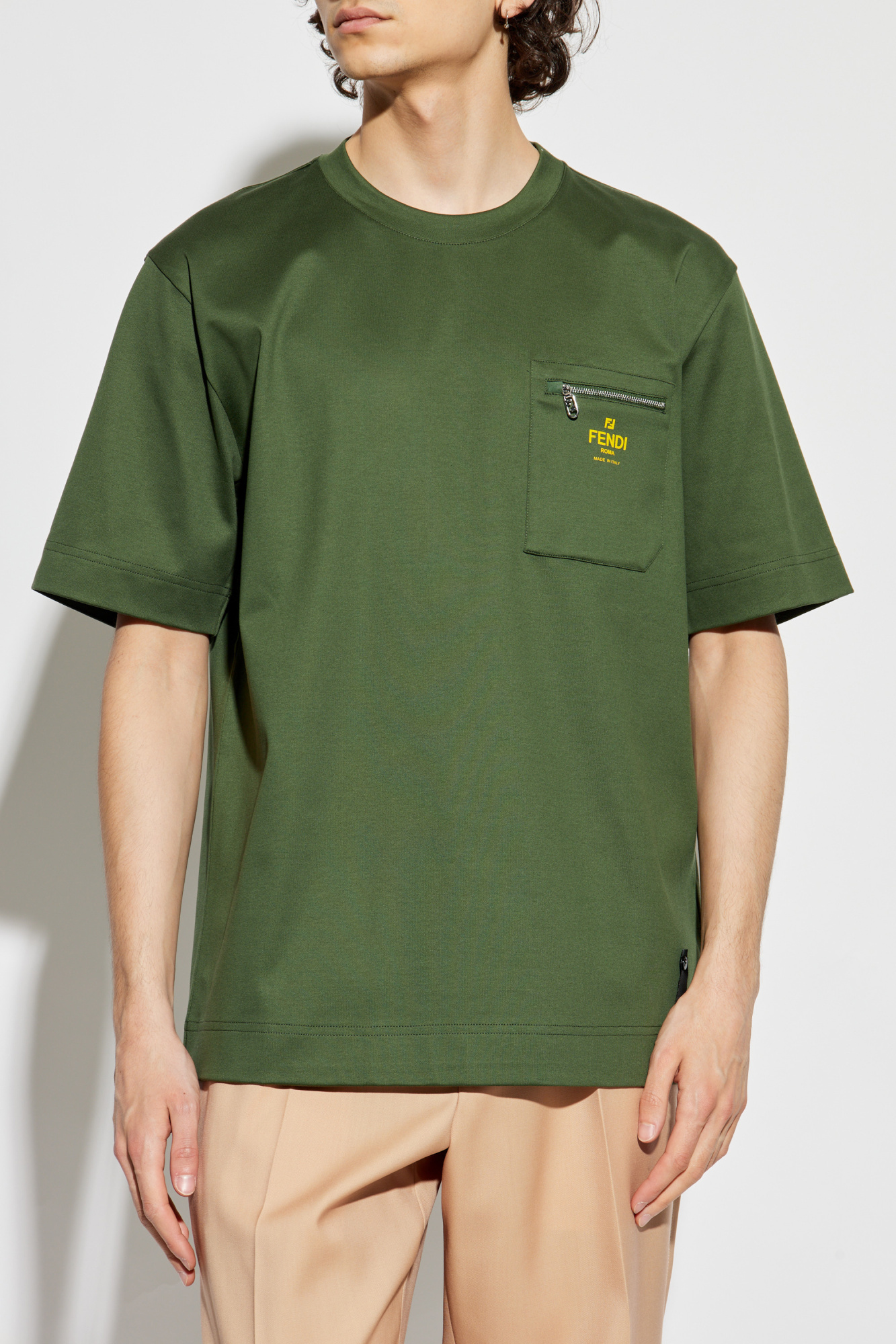 FENDI FENDI GREEN T-SHIRT WITH LOGO シンプル Tシャツ ロゴ FY1257APM4F0QB9_02?wid=2000&